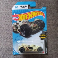 Hot Wheels Batman : Arkham Knight Batmobile (BATMAN)