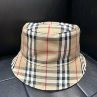 💎Han's house精品服飾💎 BURBERRY TB 格紋 漁夫 帽子 男女可帶 原價12500