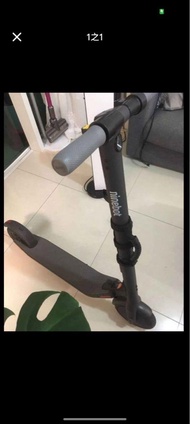 平放Ninebot E22 電動滑板車