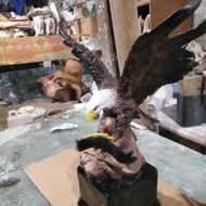 EAGLE / EAGLE BIRD STATUE
