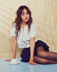 urban apparels | bambi cargo zippy tops เสื้อซิปทรงคาร์โก้สีขาว