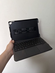 iPad 8 鍵盤+保護套