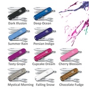 VICTORINOX Classic SD knife