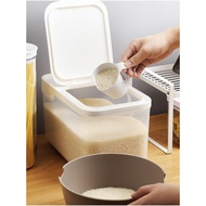 5kg Kitchen Storage Rice Dispenser Storage Box Food Dispenser Free Measuring Cup Tong Bekas Beras &amp; Senduk Beras PERCUMA