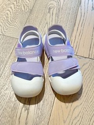 New Balance 兒童涼鞋 紫色
