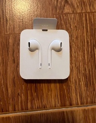 Apple 有線耳機 $70