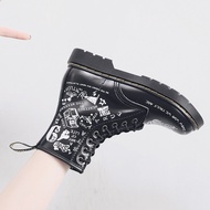 High Top1460Dr. Martens Boots Women's Personalized Hard Leather Skull Ankle Boots Men's and Women's Graffiti Leather Boo