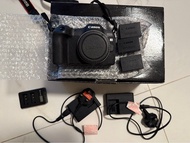 Canon R8 body連3粒正版電池