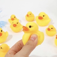 mainan bebek karet bebek kuning mainan bebek mainan anak balita