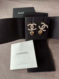 chanel 23P心心耳環