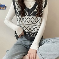 E1 Women's vest, sleeveless vest with V-neck brocade pattern, vintage Korean style checkered pattern