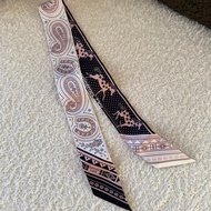 愛馬仕 Hermes 粉黑配色 twilly 小馬豬鼻絲巾