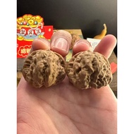 RUIXI Studio |【小鼻噶蛤蟆头】| Natural Walnut for Collection D824【品种】Ha Ma Tou Walnut Pair 小尺寸文玩核桃对送礼收藏品自玩