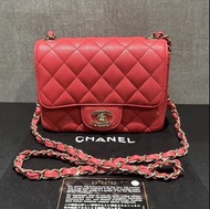 23開 Chanel mini CF 荔枝皮金扣方胖子鏈條包。配件塵袋保卡，成色非常好。黑金價格貴多了！