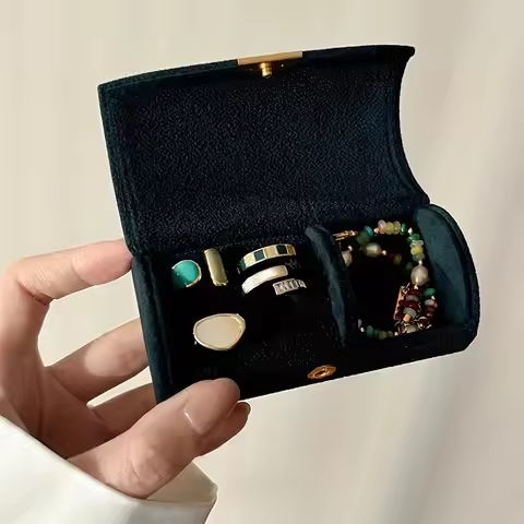 Luxury Velvet Jewellery Storage Box for Women – Portable travel design, rust-proof ring storage, jew