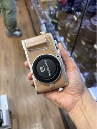 99%新 OLYMPUS EPL9 （另有EPL6 $1280) 復古有型 全新一樣