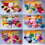 Baby socks contain 3 dolls 0-4 months