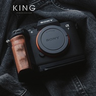 KING | Firm Grip A7M5 Camera Hand Grip Quick Release