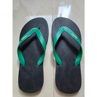 7-Eleven Classic Rubber Flip-Flops | Size: 42/43 (Men's US 9/10 )