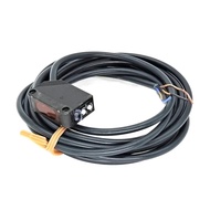 <0> New And Original E3Z-D61 Photoelectric Sensor Switch E3Z-D61 D62 D81 D82/E3Z-T61 T81 T61A T81A/E
