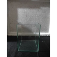 Mini desktop fish tank 20cm long, 20cm wide, 25cm high