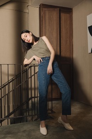 09 Panelled Wire Line Mom Jeans