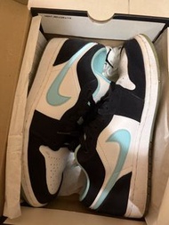 Air Jordan 1 Low White Island Green Black