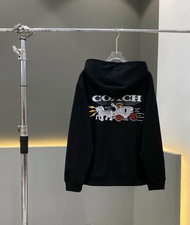 New!Coach秋冬新品情侶款時尚休閒運動馬車前面刺繡後面印花圖案連帽衛衣