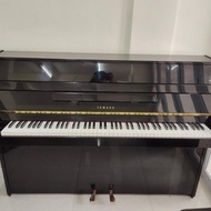 Piano Yamaha LU-80 Second Hitam