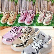 Boots Wanita Sepatu anak import hello kitty led (nyala) size 21