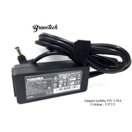 TOSHIBA 19V 1.58A 5.5*2.5mm 30W Satellite NB200 NB300 NB500 NB305 NB202 NB205 PA3743 Charger Adapter