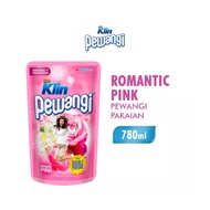 So Klin Pewangi Pakaian Romantic Pink 780ml