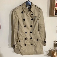 全新 英國製 Burberry 經典 格紋 大衣 短大衣 防風 顯瘦 腰身 駝色 卡其 合身 風衣