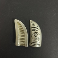 White Bronze Gilt Silver Bronze Claw Holy Grail Small Gossip Dharma Holy Grail Yin Yang Ornaments Wi