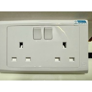 MK 13A 2 Gang Switched Socket