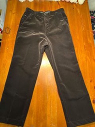 正品Pierre Balmain Jeans男褲#34。購自百貨專櫃。深咖啡色，只穿過2次，近全新，褲長有改過100cm