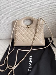 Chanel 31 in ivory beige