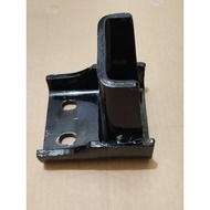 Extra Colt Diesel PS 100 Hanger - PS 100 Spring Hanger - PS 100 Helper Hanger