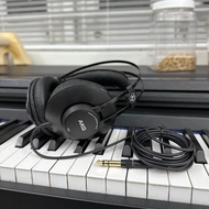 AKG K52 Monitor Headphones likenew