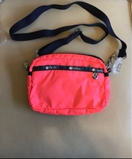 新淨 🌟日本 LeSportSac 斜揹袋  斜孭袋 / 腰包 （2用款）螢光橙色 LeSportSac crossbody / waist pouch / belt bag neon orange 