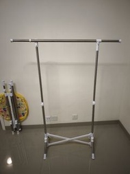 可摺疊不銹鋼晾衣架