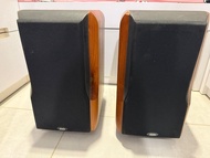 義大利手工製造名廠Chario 卓麗 Speakers 星座系列 Lynx 書架型喇叭/音箱/掦聲器，其中一 個角有花 (見圖)，不影響音質，現特價$3,800