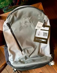 【正版出售】Arcteryx始祖鳥xbeams3.0 FW23 MANTIS 26戶外休閒尼龍書包背包雙肩包 男款 灰白拼色