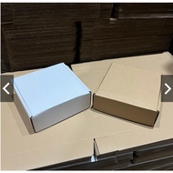 COMBO of 20 CARTON BOXES FOR HANDBAGS AND ACCESSORIES SIZE 20X20X5CM