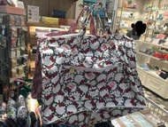 Hello Kitty travel bag Sanrio  日本買旅行袋(可套在行李箱上）