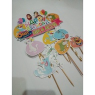 Birthday Cake Topper Oggy