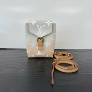 LV Tiny漸變迷你後背小書包 12.5*17*7.5 99新配件塵袋