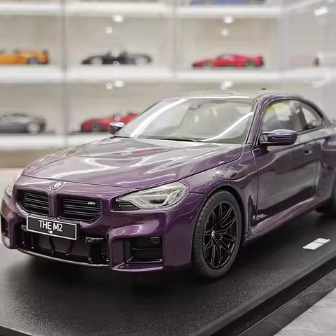 GT Spirit Resin Material 1:18 Scale 2023 BMW M2 Supercar Simulation Resin Static Car Model