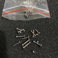 Chin piercing 1,2*0.8*0,3