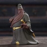 C1102B074 HAOYUN #เทพเจ้ากวนอู เทพเจ้าโชคลาภ เทพเจ้าจีน กวนอู กวนอูอ่านตำรา เทพเจ้ากวนอูยืนถือง้าว